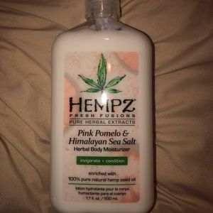 Hempz pure herbal extracts body lotion
